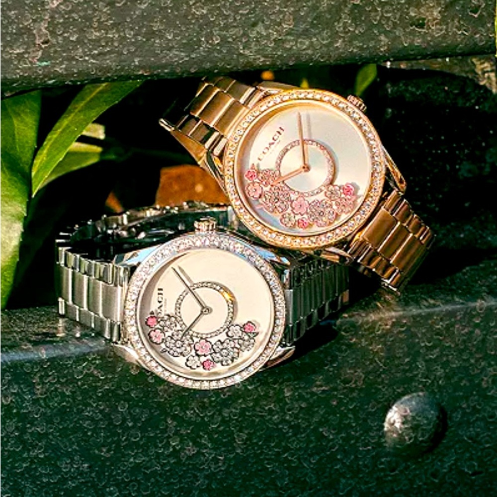 🌸COACH Rose Gold Watch🌸